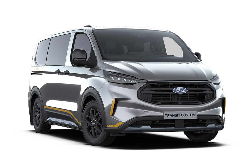 Vedere din față-stânga a unui Ford Transit Custom Kombi Trail gri închis pe un fundal alb.